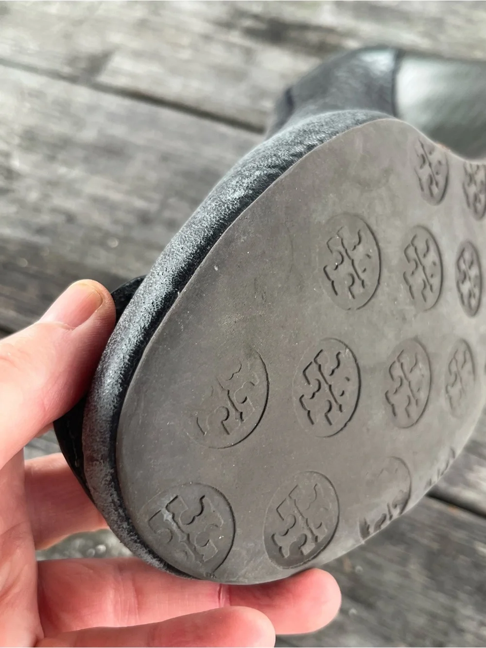 Tory Burch croc embossed  Black Leather Logo wedge shoe sz 9